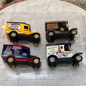 Retro Die-Cast Toy Cars Set - Multicolor
